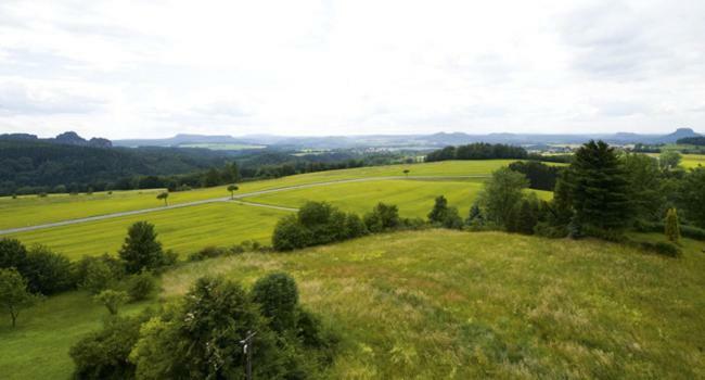 Panorama-Apartments Weinberghaus Mittelndorf エクステリア 写真